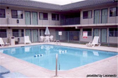 Americas Value Inn- Airport/grand Street Motel 2*